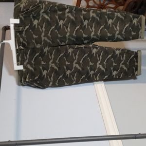 Ladies camo pants